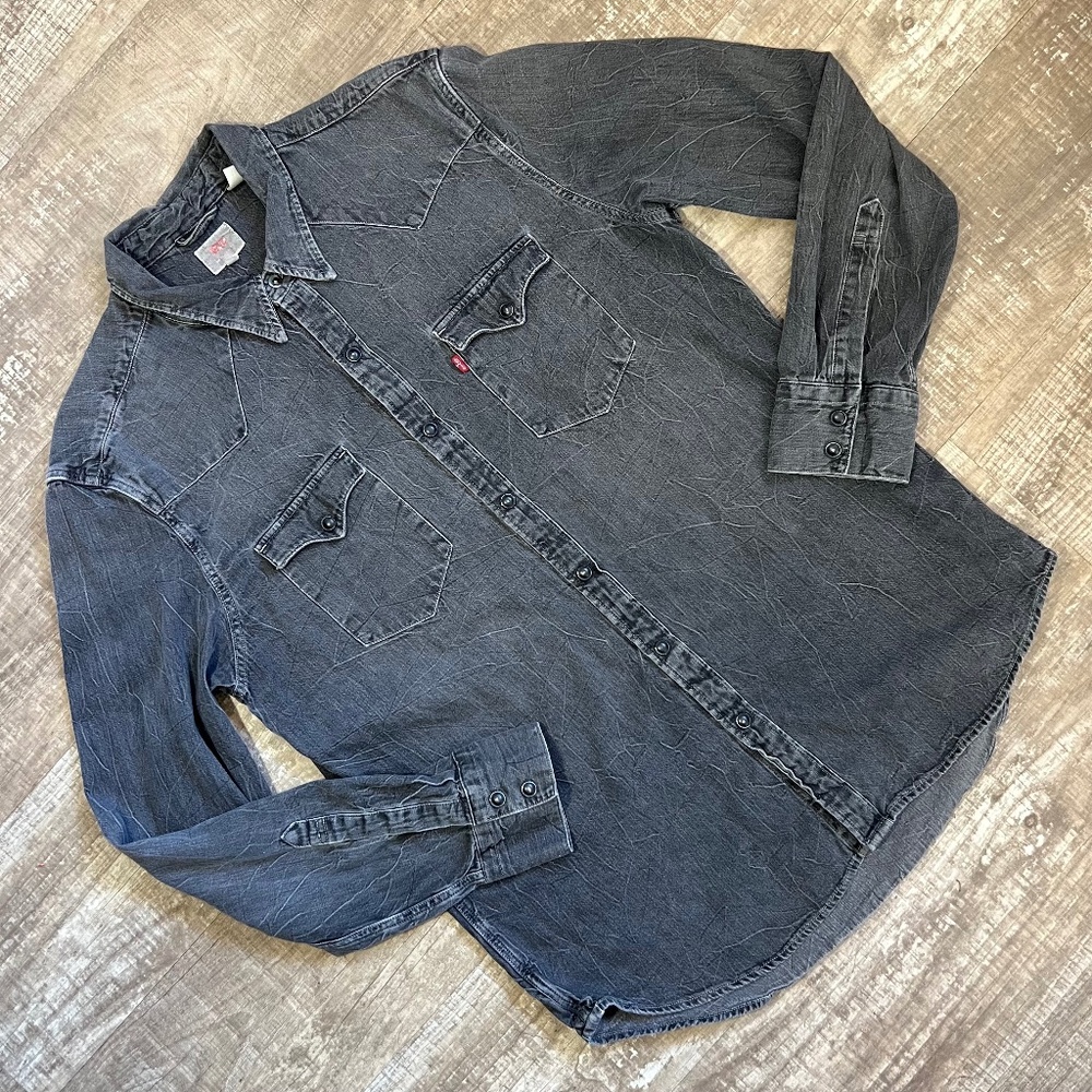 Levi's Men's Western Denim Slim Fit Shirt | Large | Casual Button-Up